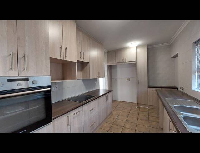 3 BEDROOM PROPERTY TO RENT IN SCHOONGEZICHT